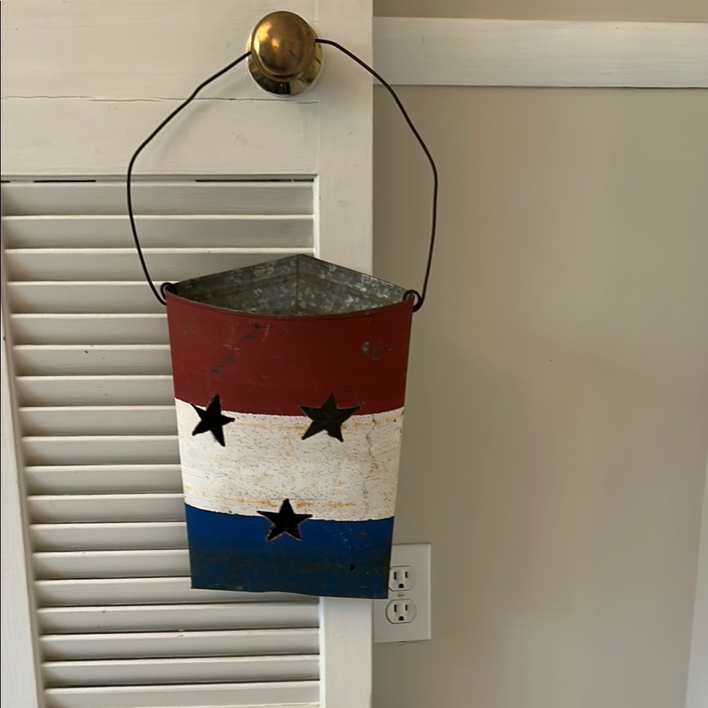 Patriotic Metal Wall Bucket with Stars